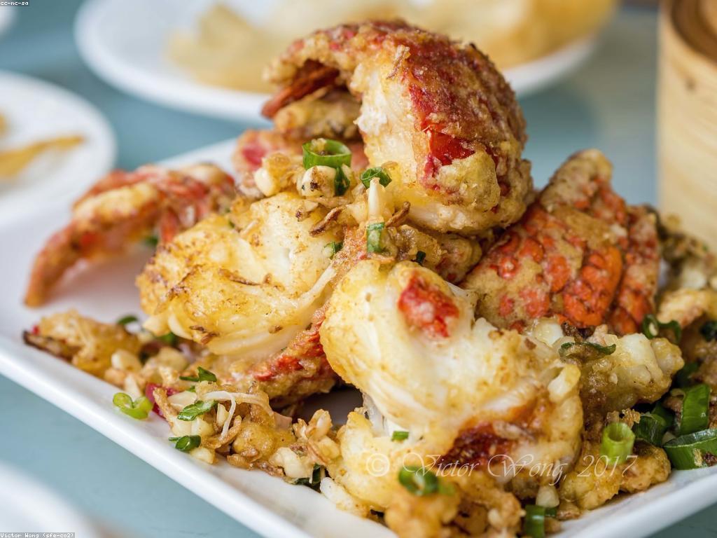 អាហារត្រី: សំណោះសំណាលនៃរសជាតិឆ្ងាញ់